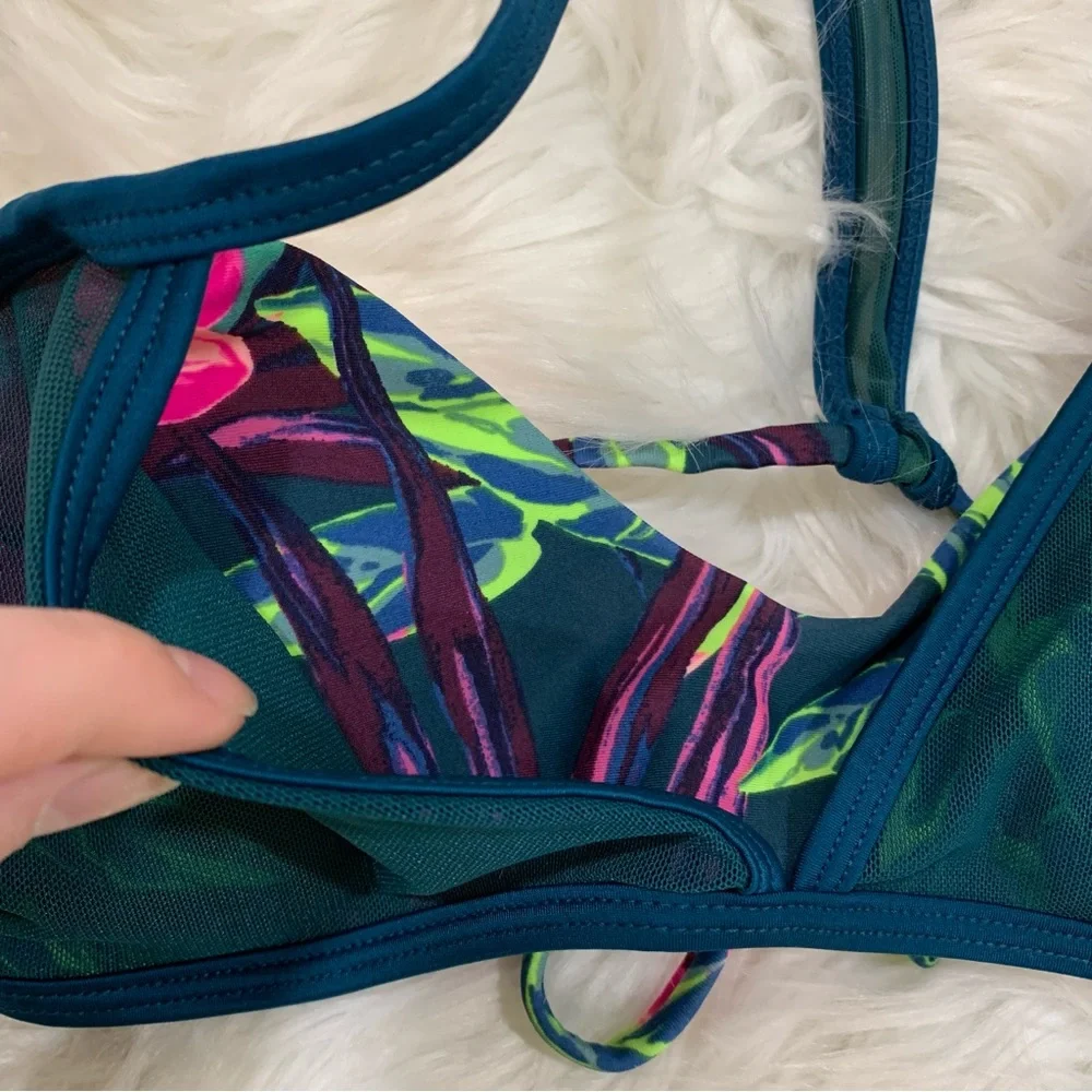 Xhilaration floral bikini top